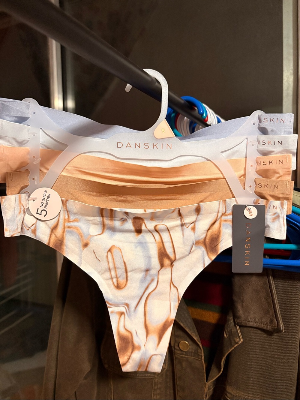 Danskin No Show Thong Pack Size Small (New with Tags)